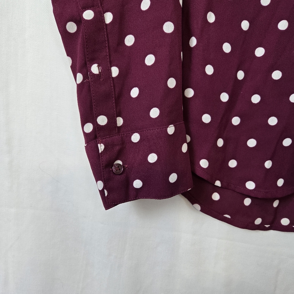 Express Womens Slim Fit Portofino Burgundy Polka Dot Long Sleeve Chiffon‎ Top XS - Picture 5 of 10